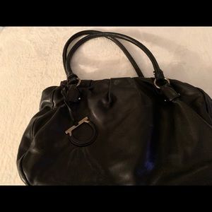 Ferragamo black leather shoulder bag.